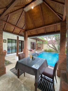One BedRoom Villa with Private Pool near DPS Airport